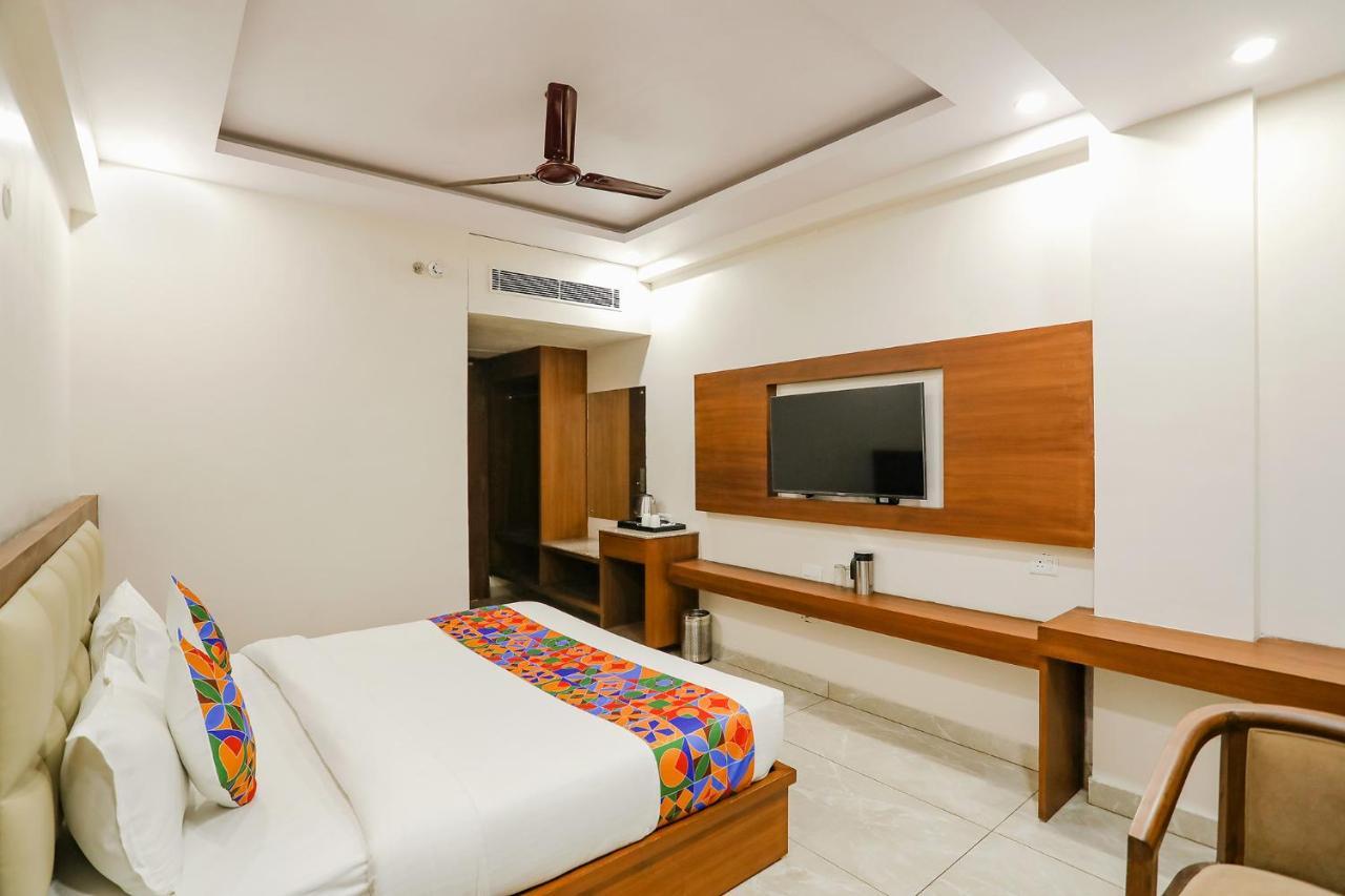 Fabhotel Aman Sara Lucknow Eksteriør billede